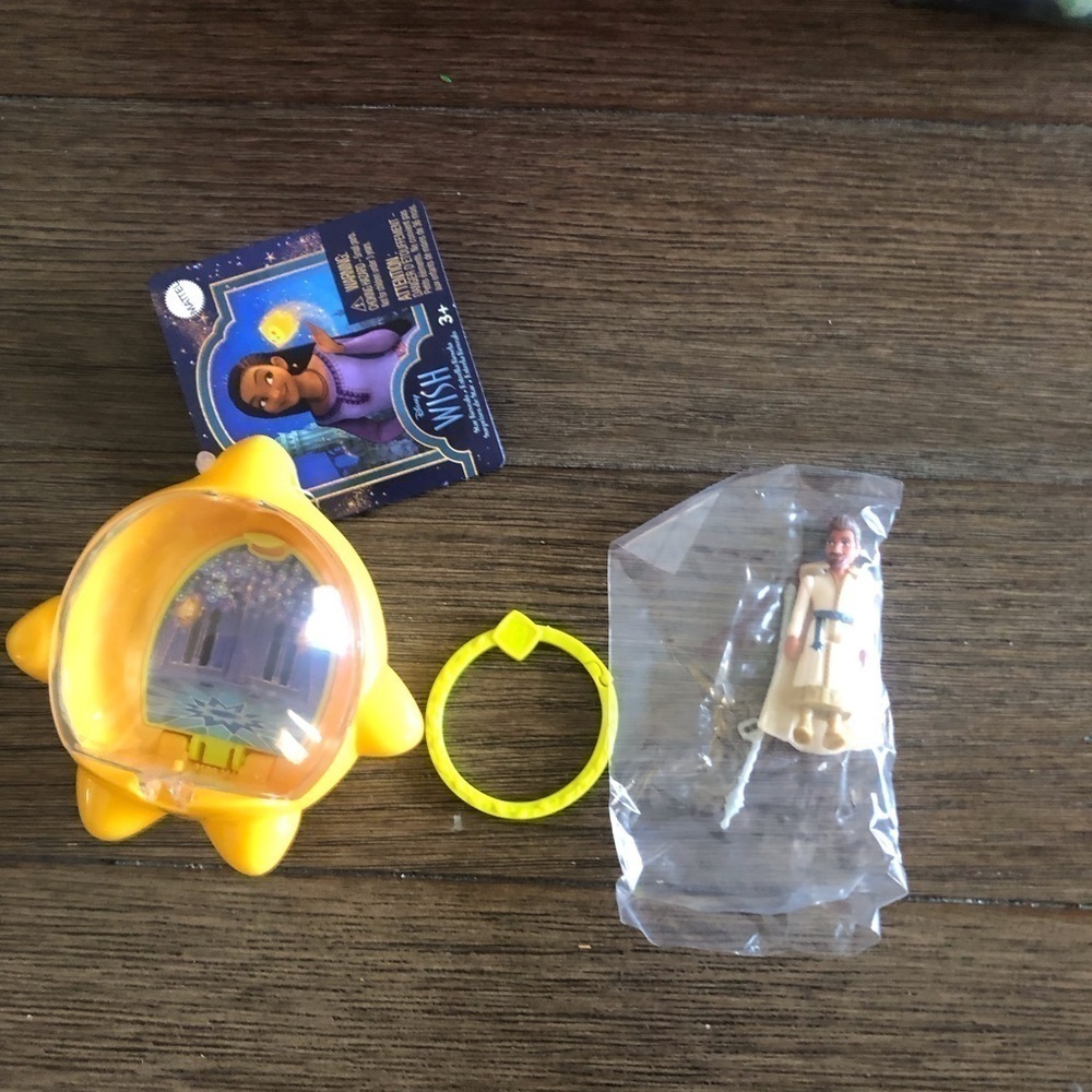 Disney Wish: Star Reveals mystery mini figure: King Magnifico